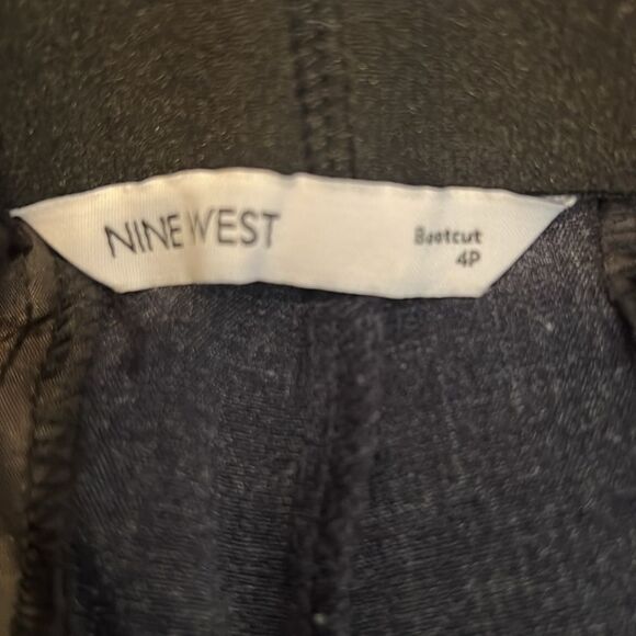 Nine West size 4P blue front zip boot cut pants EUC - Picture 5 of 11